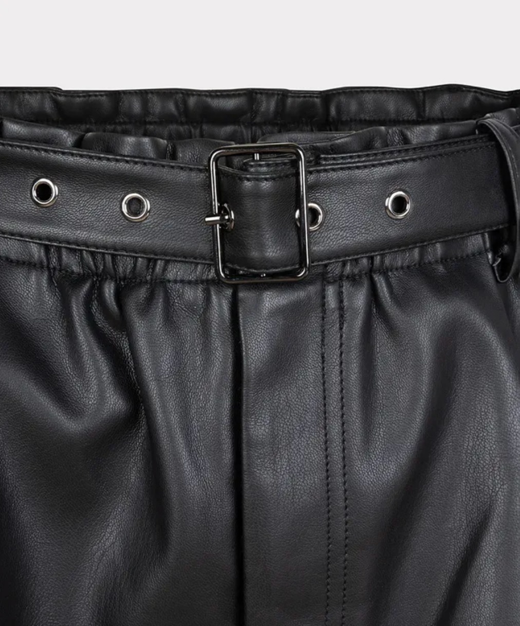 Esqualo- Faux Leather Belted Shorts in Black