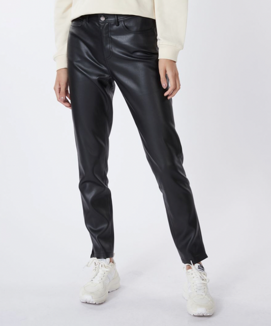 Esqualo- Skinny Leg Faux Leather Pants in Black