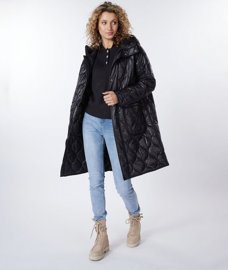 Esqualo- Quilted Long Coat in Black
