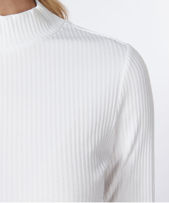 Esqualo- Ribbed Mock Neck in White