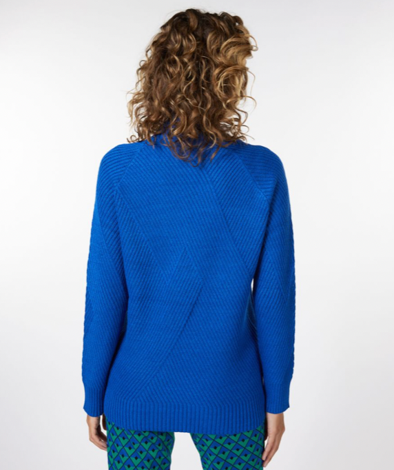 Esqualo- Turtleneck Sweater in Fancy Pattern