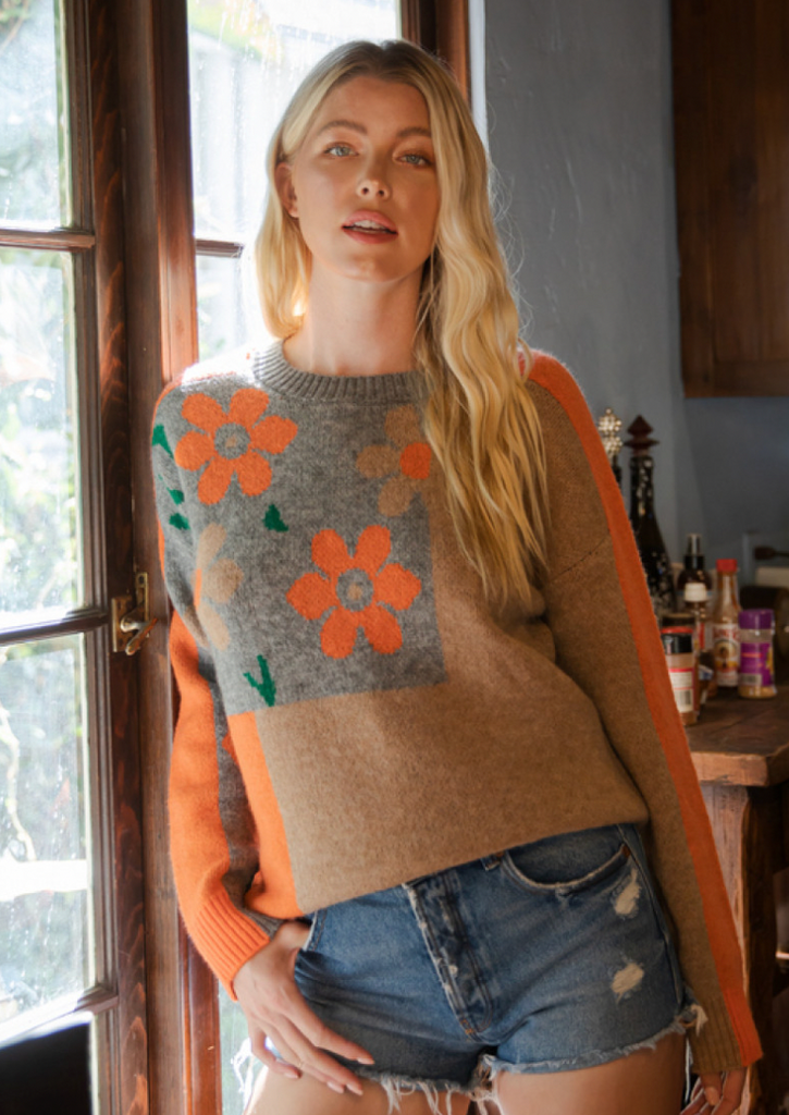 Jodifl- Floral/Colorblock Pullover Sweater in Taupe Mix